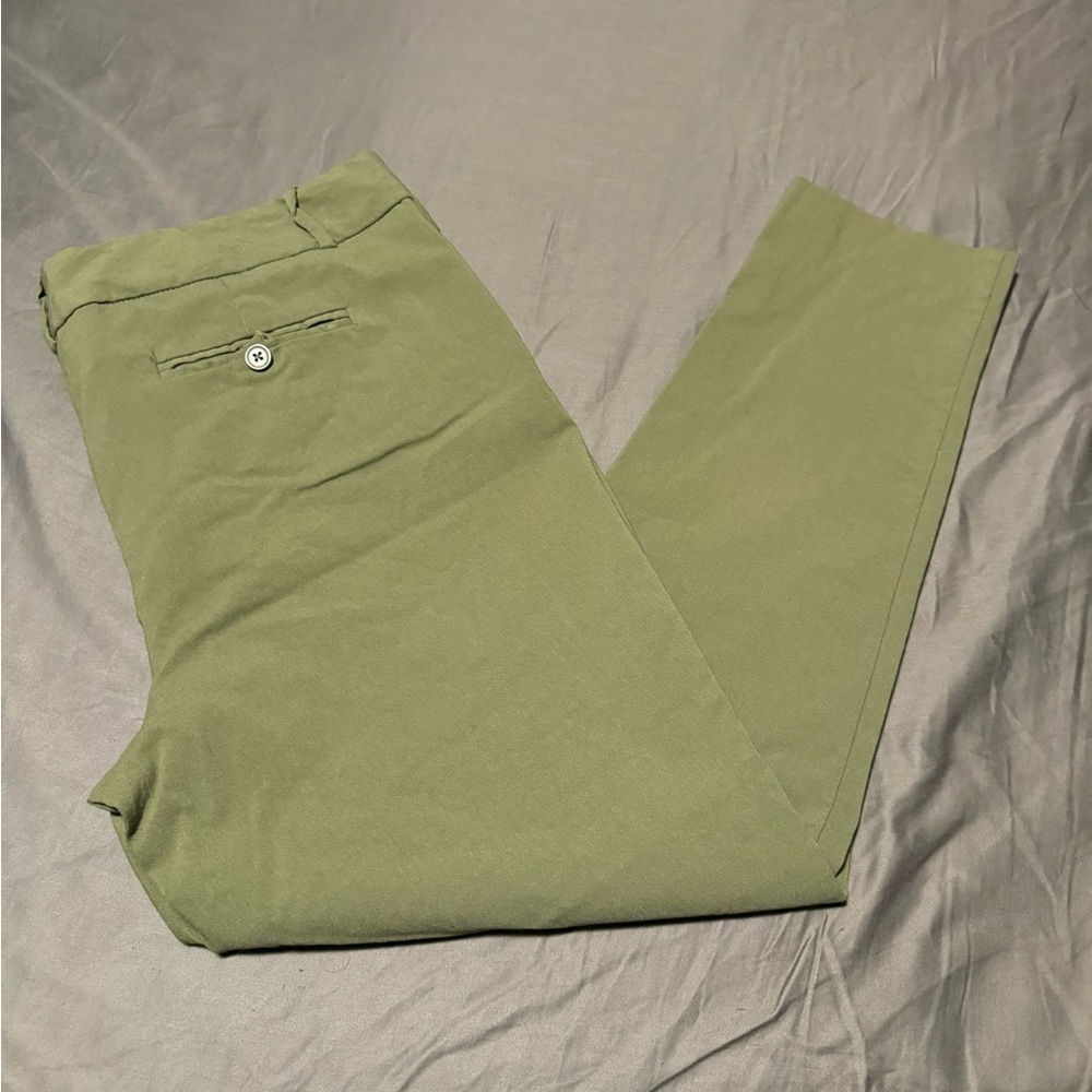 Woman’s Olive Green Pants